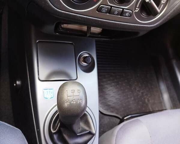 Черный Мицубиси Лансер, объемом двигателя 1.58 л и пробегом 78 тыс. км за 6500 $, фото 6 на Automoto.ua