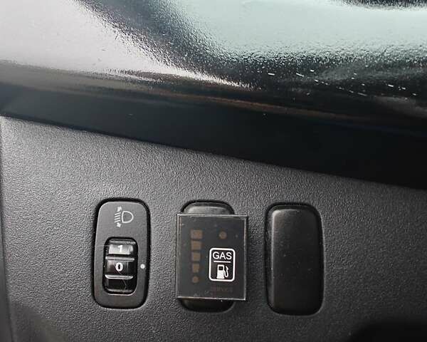 Черный Мицубиси Лансер, объемом двигателя 2 л и пробегом 228 тыс. км за 7000 $, фото 9 на Automoto.ua