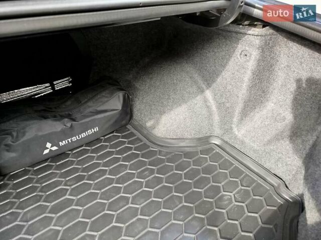 Черный Мицубиси Лансер, объемом двигателя 1.58 л и пробегом 78 тыс. км за 6500 $, фото 18 на Automoto.ua
