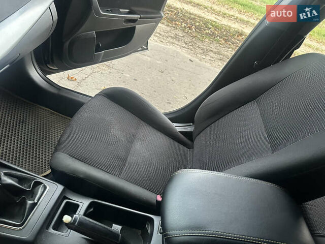 Черный Мицубиси Лансер, объемом двигателя 1.5 л и пробегом 202 тыс. км за 6500 $, фото 32 на Automoto.ua