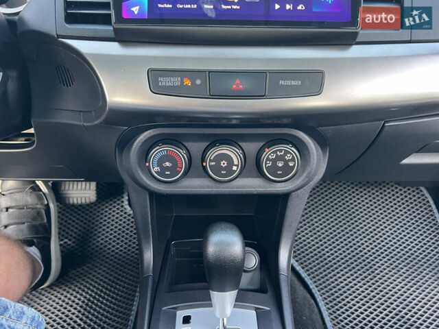 Міцубісі Lancer 2015 у Вінниці на Automoto.ua Чорний Міцубісі Lancer, об'ємом двигуна 2 л та пробігом 213 тис. км за 9299 $, фото 36 на Automoto.ua