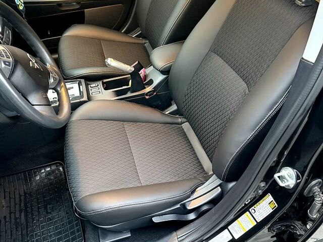 Черный Мицубиси Лансер, объемом двигателя 2.4 л и пробегом 118 тыс. км за 10200 $, фото 11 на Automoto.ua