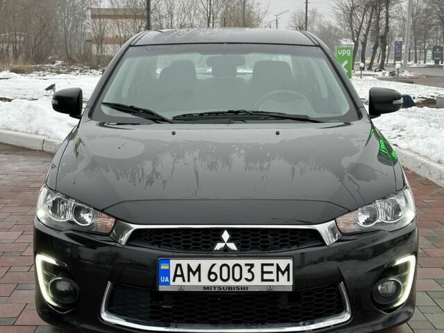 Чорний Міцубісі Lancer, об'ємом двигуна 2 л та пробігом 130 тис. км за 9500 $, фото 2 на Automoto.ua