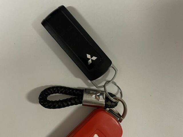 Черный Мицубиси Лансер, объемом двигателя 2.4 л и пробегом 140 тыс. км за 10800 $, фото 22 на Automoto.ua