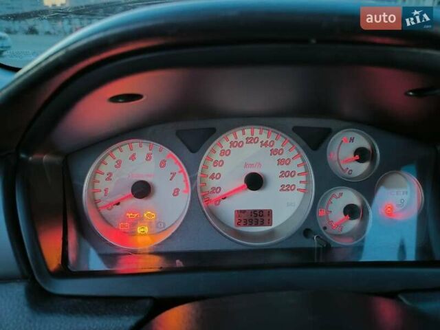 Міцубісі Lancer 2005 у Києві на Automoto.ua Чорний Міцубісі Lancer, об'ємом двигуна 1.6 л та пробігом 245 тис. км за 4000 $, фото 6 на Automoto.ua