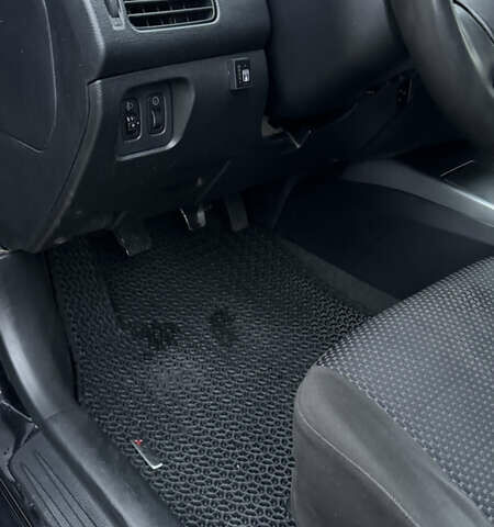 Чорний Міцубісі Lancer, об'ємом двигуна 1.58 л та пробігом 260 тис. км за 3299 $, фото 14 на Automoto.ua