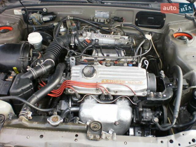 Коричневый Мицубиси Лансер, объемом двигателя 1.5 л и пробегом 220 тыс. км за 1800 $, фото 3 на Automoto.ua