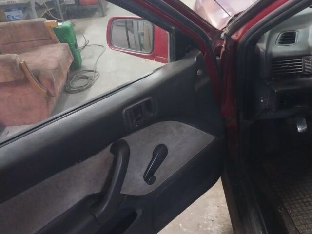 Червоний Міцубісі Lancer, об'ємом двигуна 1.5 л та пробігом 380 тис. км за 1419 $, фото 4 на Automoto.ua