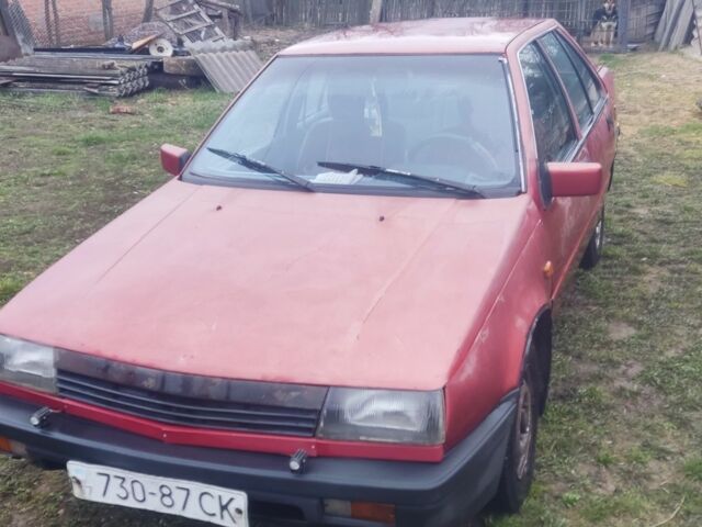 Мицубиси Лансер 1986 в Лубнах на Automoto.ua Красный Мицубиси Лансер, объемом двигателя 0 л и пробегом 460 тыс. км за 286 $, фото 4 на Automoto.ua