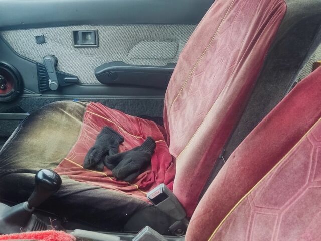 Мицубиси Лансер 1986 в Лубнах на Automoto.ua Красный Мицубиси Лансер, объемом двигателя 0 л и пробегом 460 тыс. км за 286 $, фото 14 на Automoto.ua