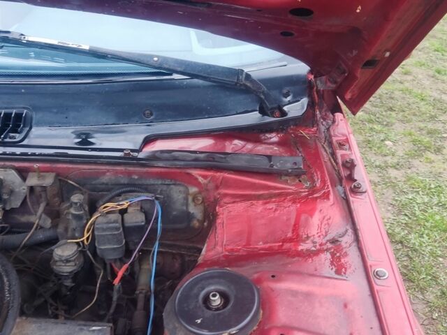 Мицубиси Лансер 1986 в Лубнах на Automoto.ua Красный Мицубиси Лансер, объемом двигателя 0 л и пробегом 460 тыс. км за 286 $, фото 11 на Automoto.ua
