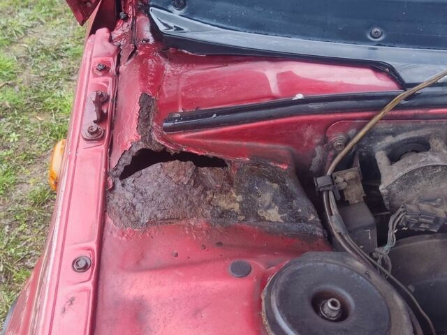 Мицубиси Лансер 1986 в Лубнах на Automoto.ua Красный Мицубиси Лансер, объемом двигателя 0 л и пробегом 460 тыс. км за 286 $, фото 9 на Automoto.ua