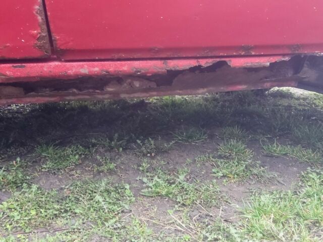 Мицубиси Лансер 1986 в Лубнах на Automoto.ua Красный Мицубиси Лансер, объемом двигателя 0 л и пробегом 460 тыс. км за 286 $, фото 8 на Automoto.ua