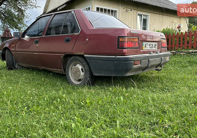 Червоний Міцубісі Lancer, об'ємом двигуна 1.5 л та пробігом 326 тис. км за 800 $, фото 4 на Automoto.ua