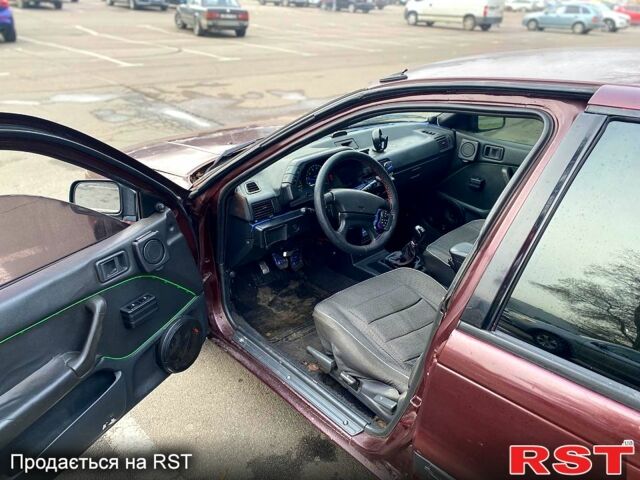 Красный Мицубиси Лансер, объемом двигателя 1.2 л и пробегом 420 тыс. км за 1900 $, фото 2 на Automoto.ua