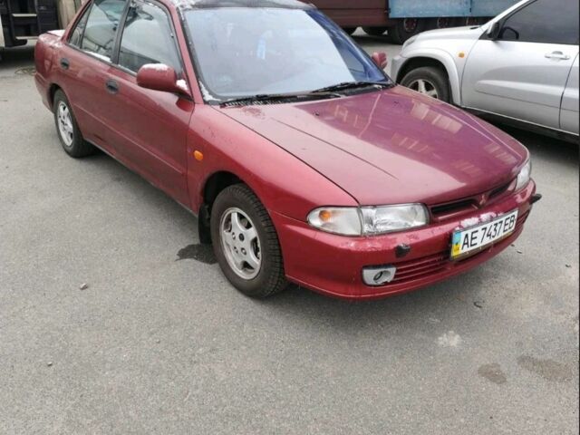 Красный Мицубиси Лансер, объемом двигателя 1.6 л и пробегом 233 тыс. км за 1986 $, фото 2 на Automoto.ua