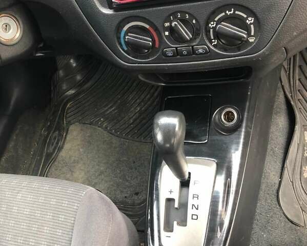 Красный Мицубиси Лансер, объемом двигателя 1.6 л и пробегом 224 тыс. км за 5500 $, фото 6 на Automoto.ua