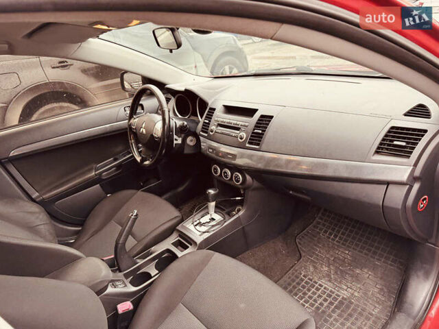 Міцубісі Lancer 2007 у Львові на Automoto.ua Червоний Міцубісі Lancer, об'ємом двигуна 2 л та пробігом 220 тис. км за 4300 $, фото 2 на Automoto.ua