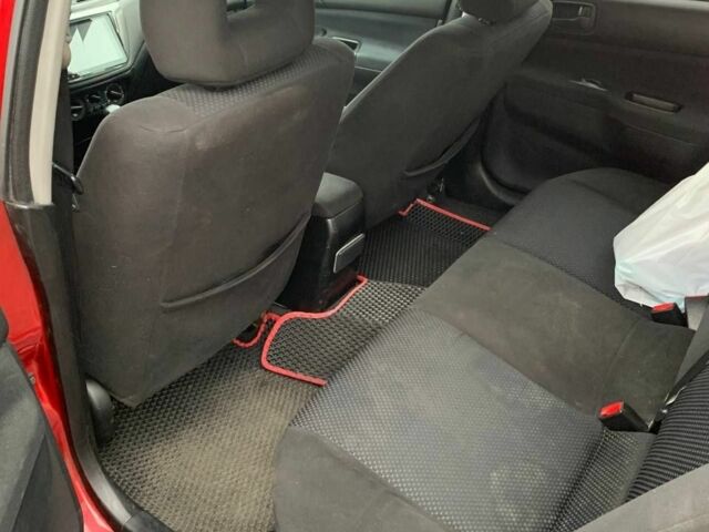 Червоний Міцубісі Lancer, об'ємом двигуна 1.6 л та пробігом 300 тис. км за 2799 $, фото 6 на Automoto.ua