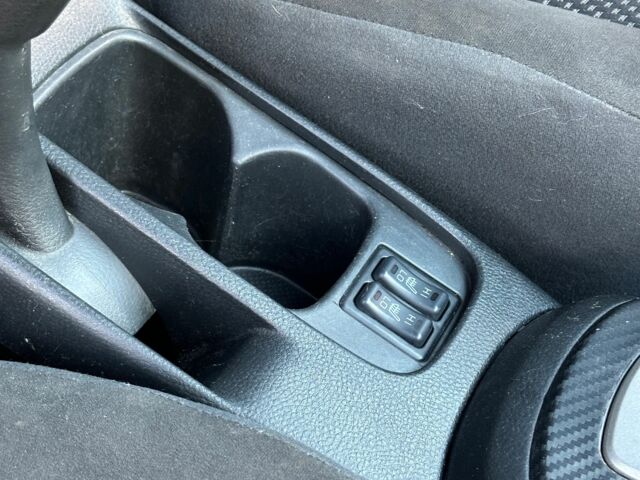 Красный Мицубиси Лансер, объемом двигателя 1.6 л и пробегом 230 тыс. км за 5300 $, фото 10 на Automoto.ua