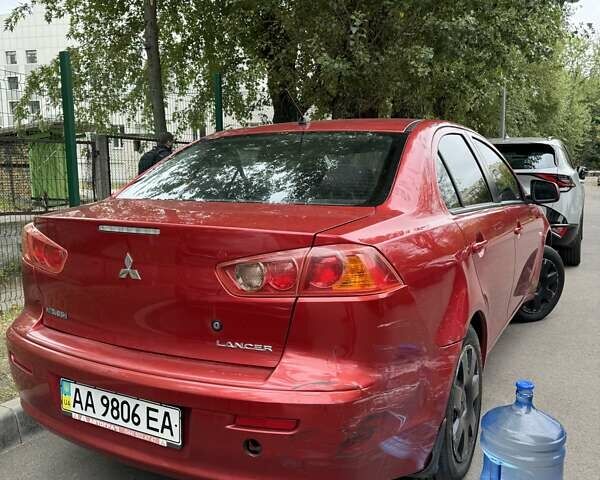 Красный Мицубиси Лансер, объемом двигателя 1.5 л и пробегом 240 тыс. км за 5400 $, фото 2 на Automoto.ua