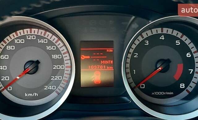 Красный Мицубиси Лансер, объемом двигателя 2 л и пробегом 110 тыс. км за 7500 $, фото 10 на Automoto.ua
