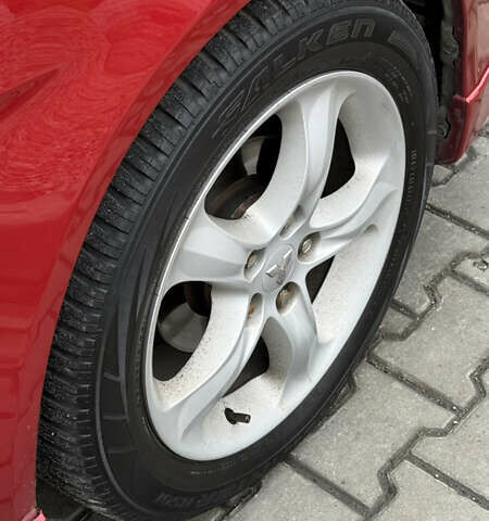 Красный Мицубиси Лансер, объемом двигателя 2 л и пробегом 261 тыс. км за 7200 $, фото 18 на Automoto.ua