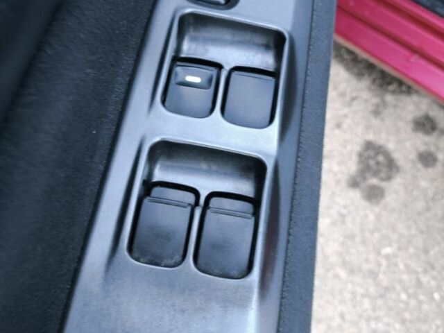 Червоний Міцубісі Lancer, об'ємом двигуна 1.6 л та пробігом 140 тис. км за 6000 $, фото 17 на Automoto.ua