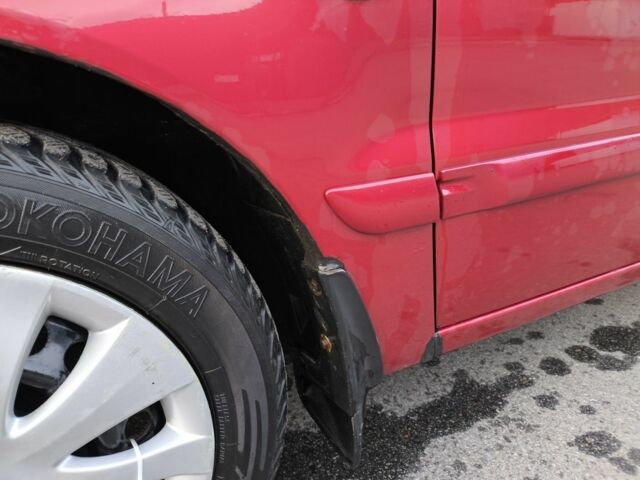 Червоний Міцубісі Lancer, об'ємом двигуна 1.6 л та пробігом 140 тис. км за 6000 $, фото 7 на Automoto.ua