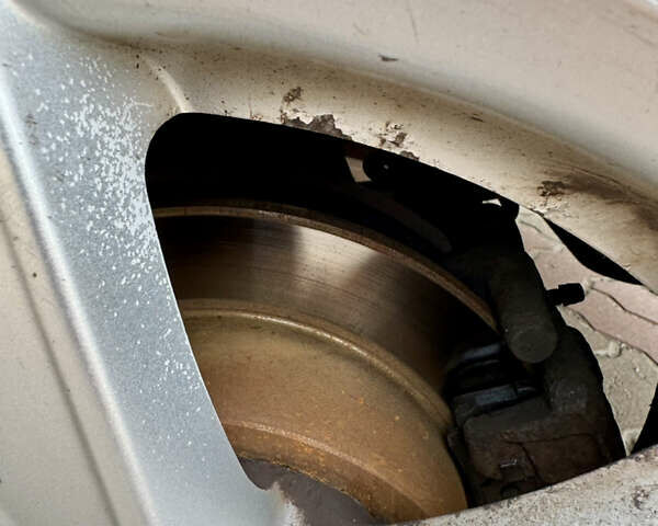 Красный Мицубиси Лансер, объемом двигателя 2 л и пробегом 365 тыс. км за 5000 $, фото 35 на Automoto.ua