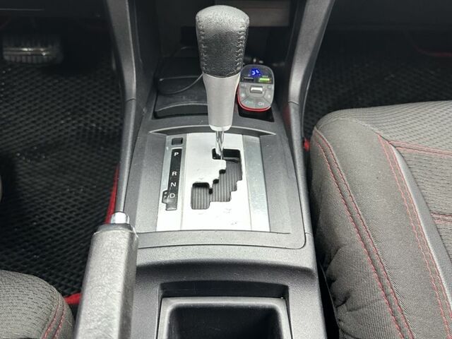 Красный Мицубиси Лансер, объемом двигателя 2 л и пробегом 366 тыс. км за 6500 $, фото 15 на Automoto.ua