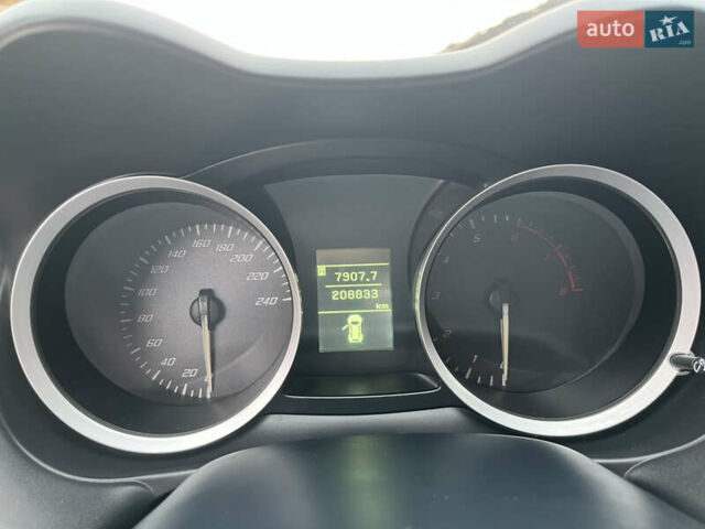 Червоний Міцубісі Lancer, об'ємом двигуна 2 л та пробігом 209 тис. км за 6900 $, фото 11 на Automoto.ua