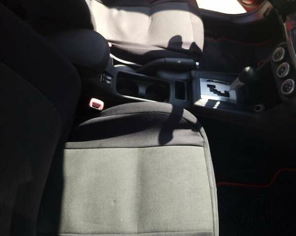 Червоний Міцубісі Lancer, об'ємом двигуна 2 л та пробігом 184 тис. км за 6200 $, фото 7 на Automoto.ua