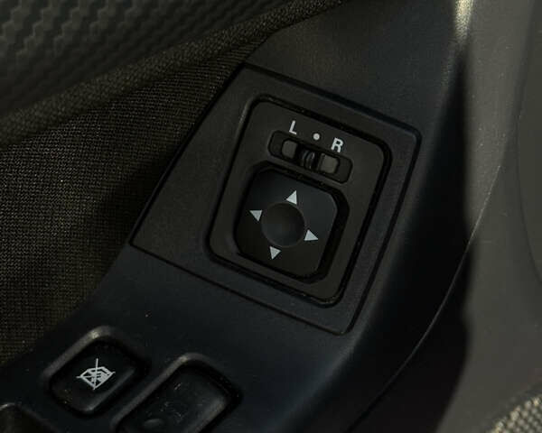 Червоний Міцубісі Lancer, об'ємом двигуна 2 л та пробігом 215 тис. км за 6500 $, фото 15 на Automoto.ua