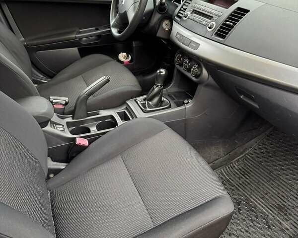 Червоний Міцубісі Lancer, об'ємом двигуна 1.5 л та пробігом 190 тис. км за 6700 $, фото 10 на Automoto.ua