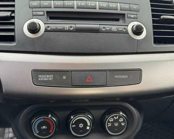 Червоний Міцубісі Lancer, об'ємом двигуна 1.5 л та пробігом 190 тис. км за 6700 $, фото 15 на Automoto.ua
