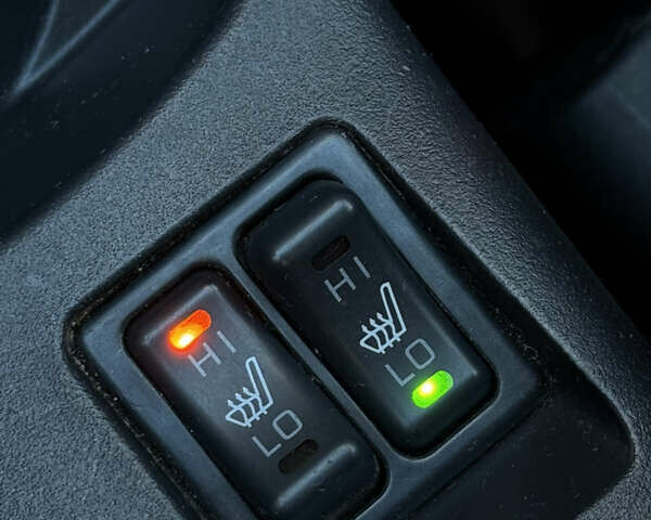 Червоний Міцубісі Lancer, об'ємом двигуна 2 л та пробігом 215 тис. км за 6500 $, фото 25 на Automoto.ua