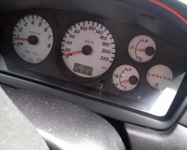 Червоний Міцубісі Lancer, об'ємом двигуна 1.6 л та пробігом 191 тис. км за 4900 $, фото 7 на Automoto.ua