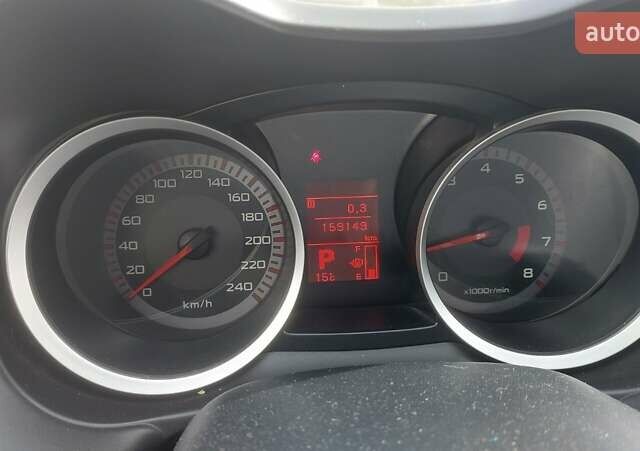 Мицубиси Лансер 2008 в Одессе на Automoto.ua Красный Мицубиси Лансер, объемом двигателя 2 л и пробегом 159 тыс. км за 7200 $, фото 6 на Automoto.ua