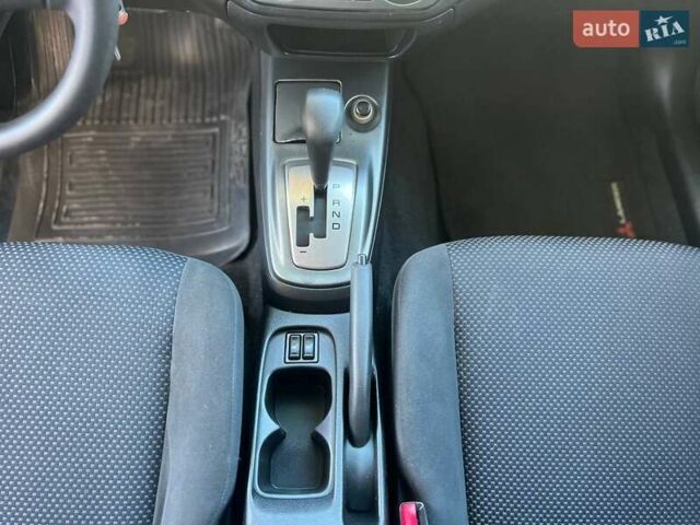 Червоний Міцубісі Lancer, об'ємом двигуна 1.58 л та пробігом 223 тис. км за 6400 $, фото 15 на Automoto.ua