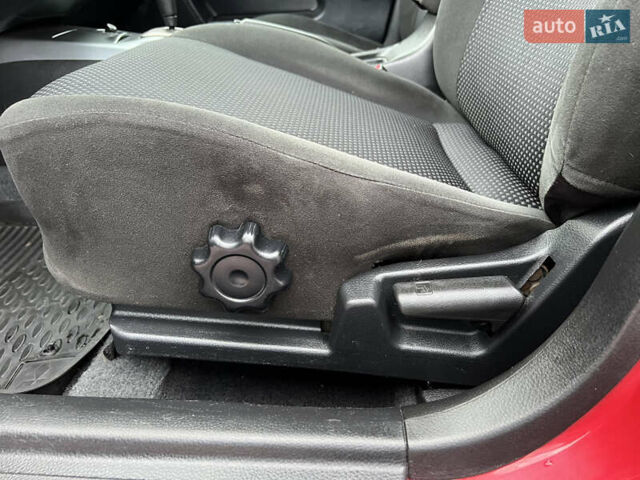 Міцубісі Lancer 2009 у Вінниці на Automoto.ua Червоний Міцубісі Lancer, об'ємом двигуна 1.58 л та пробігом 133 тис. км за 6750 $, фото 18 на Automoto.ua