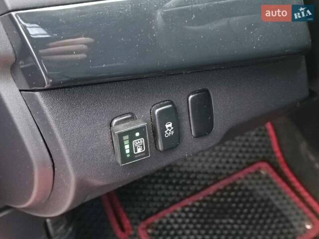 Червоний Міцубісі Lancer, об'ємом двигуна 2 л та пробігом 136 тис. км за 10990 $, фото 18 на Automoto.ua