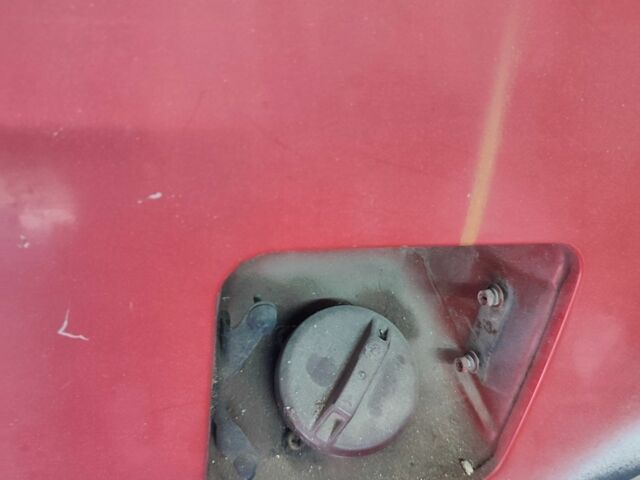 Красный Мицубиси Лансер, объемом двигателя 0 л и пробегом 250 тыс. км за 450 $, фото 3 на Automoto.ua