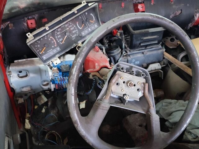 Красный Мицубиси Лансер, объемом двигателя 0 л и пробегом 250 тыс. км за 450 $, фото 6 на Automoto.ua