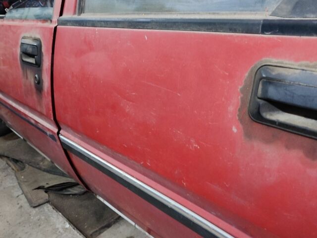 Красный Мицубиси Лансер, объемом двигателя 0 л и пробегом 250 тыс. км за 450 $, фото 7 на Automoto.ua