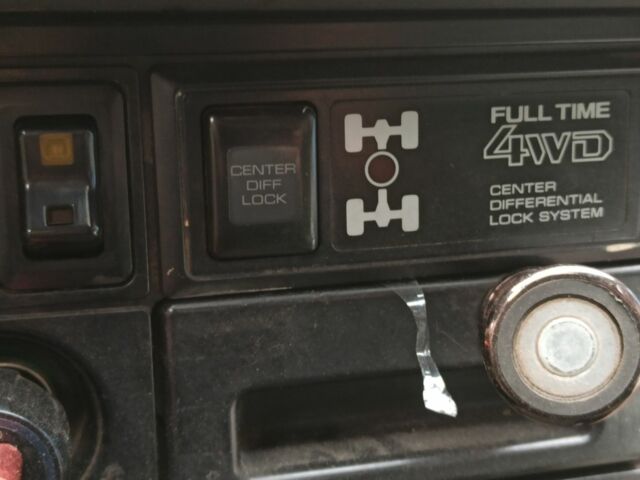 Красный Мицубиси Лансер, объемом двигателя 1.8 л и пробегом 250 тыс. км за 700 $, фото 6 на Automoto.ua