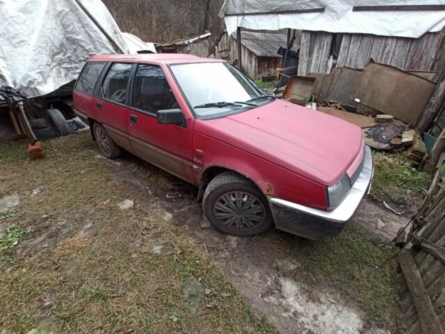 Красный Мицубиси Лансер, объемом двигателя 1.8 л и пробегом 250 тыс. км за 700 $, фото 5 на Automoto.ua