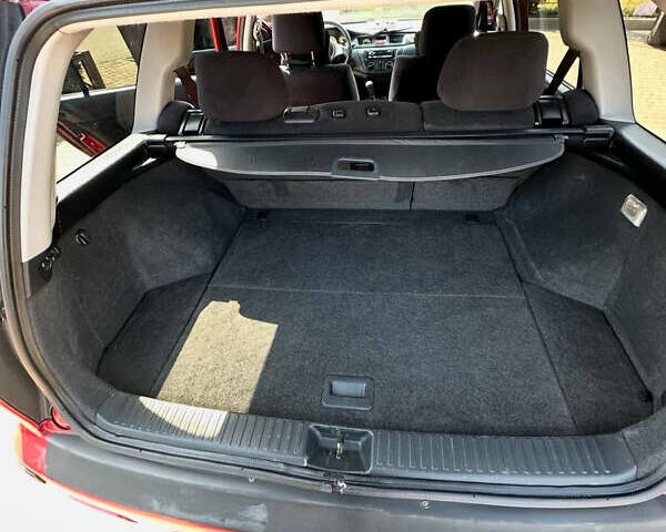 Червоний Міцубісі Lancer, об'ємом двигуна 1.6 л та пробігом 205 тис. км за 4400 $, фото 5 на Automoto.ua