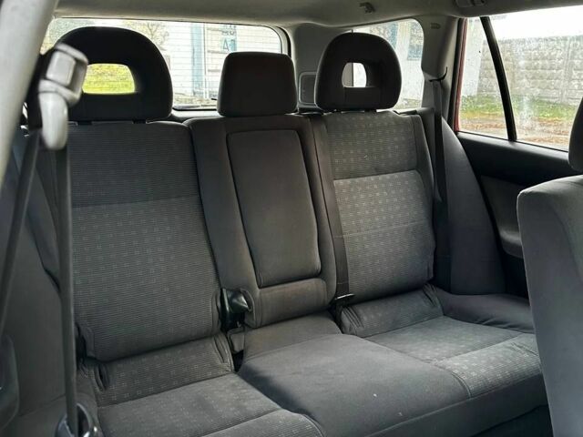 Красный Мицубиси Лансер, объемом двигателя 1.6 л и пробегом 290 тыс. км за 2800 $, фото 9 на Automoto.ua