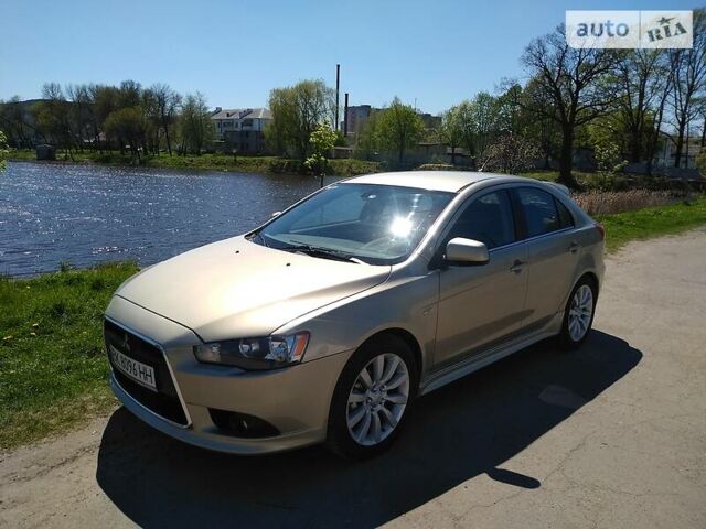 Міцубісі Lancer, об'ємом двигуна 2 л та пробігом 235 тис. км за 7300 $, фото 4 на Automoto.ua